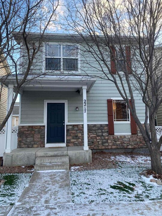 2217 Falkirk Dr in Colorado Springs, CO - Building Photo