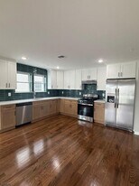 140 Littleton Ave, Unit 1 in Newark, NJ - Building Photo