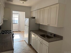 2 Brevoort Dr in Pomona, NY - Building Photo - Building Photo