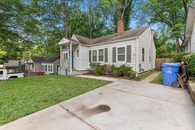 1759 N Olympian Way SW in Atlanta, GA - Building Photo - Building Photo