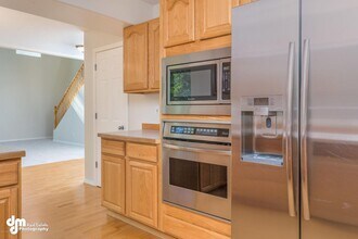 2041 Tributary Cir in Anchorage, AK - Building Photo - Building Photo