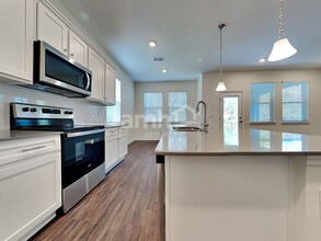 6439 Emerald Hls Wy in Wesley Chapel, FL - Building Photo - Building Photo