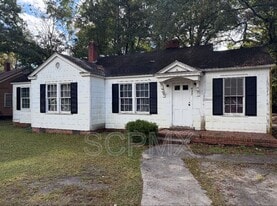 432 E Charlotte Ave in Sumter, SC - Building Photo