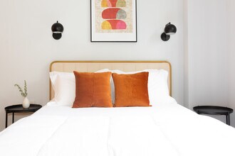 417 E 83rd St, Unit ID1013676P in New York, NY - Building Photo - Building Photo