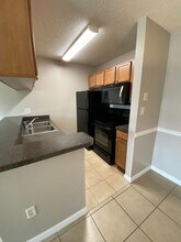 202 Lake Parsons Green in Brandon, FL - Building Photo - Building Photo