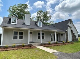 57 Vanceville County Line Rd in Tifton, GA - Building Photo