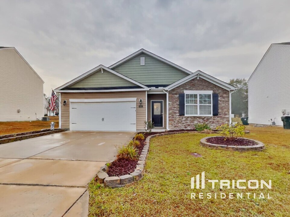 652 Rose Mallow Dr in Zebulon, NC - Building Photo