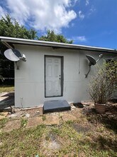 1351 NE 149th St in Miami, FL - Building Photo - Building Photo