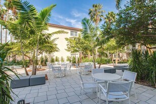 3605 NE 207th St, Unit 1210 in Miami, FL - Building Photo