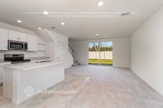 10335 Bradmore Rd in Ft. Myers, FL - Building Photo - Building Photo