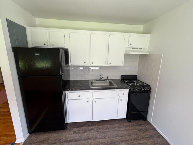 39 Rome Ave in Bedford Hills, NY - Building Photo - Building Photo