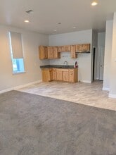 125 W Main St in New Eagle, PA - Building Photo - Building Photo