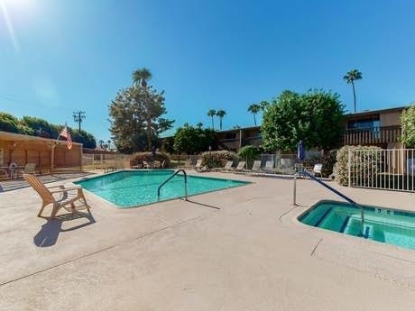 77845 California Dr, Unit D7 in Palm Desert, CA - Building Photo