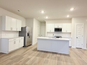 1806 Tupelo Ln in Columbia, TN - Foto de edificio - Building Photo