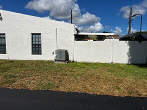 9466 SW 5th Ln in Miami, FL - Building Photo - Building Photo