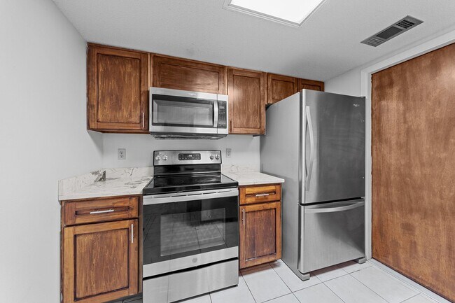property at 12 Viking Dr NW