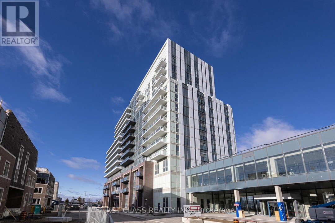 10 Honeycrisp Cres in Vaughan, ON - Building Photo