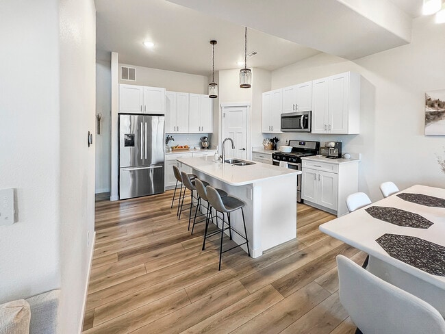 5707 Villa Lorenzo Dr in Colorado Springs, CO - Building Photo - Building Photo