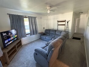 22 Savannah St in Westover, WV - Building Photo - Building Photo