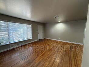 1127 E 53rd Pl in Tulsa, OK - Building Photo - Building Photo