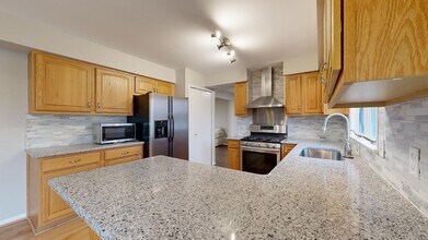 3129 Fawnmeadow Ct in Ann Arbor, MI - Building Photo - Building Photo