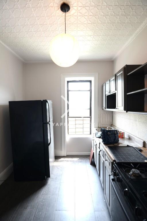 816 Nostrand Ave in Brooklyn, NY - Building Photo - Building Photo