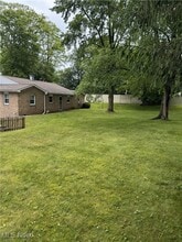 80 Mary Ann Ln in Youngstown, OH - Building Photo - Building Photo