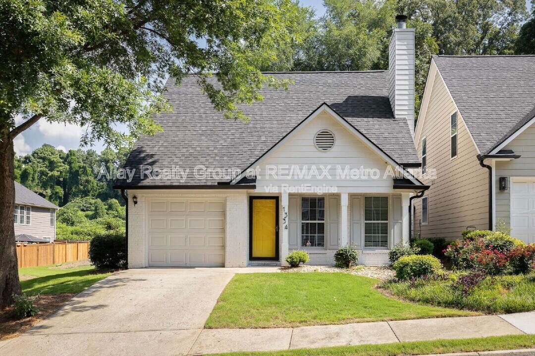 1334 Gates Dr SE in Atlanta, GA - Building Photo
