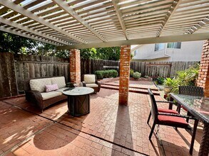 15221 Amalia St in San Diego, CA - Building Photo - Building Photo