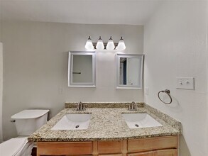 30710 Country Meadows Dr in Tomball, TX - Building Photo - Building Photo