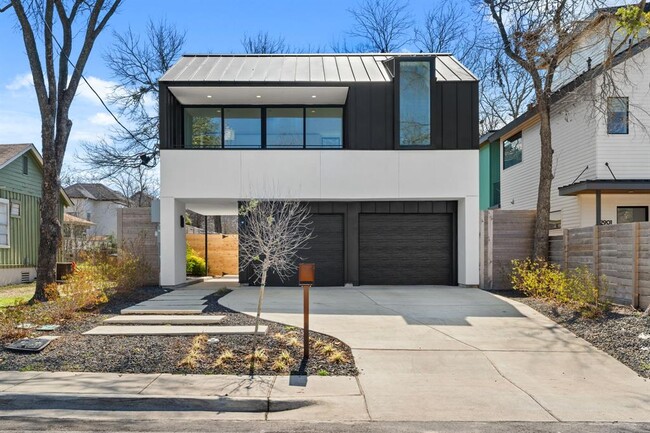 2903 E 14th St in Austin, TX - Building Photo - Building Photo