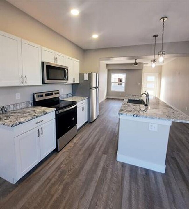 411 Roberts Rd in Grand Junction, CO - Building Photo - Building Photo