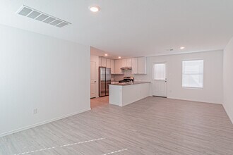 7703 Chancery Gate in San Antonio, TX - Building Photo - Building Photo