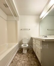 5730 Gay St in Toledo, OH - Building Photo - Building Photo