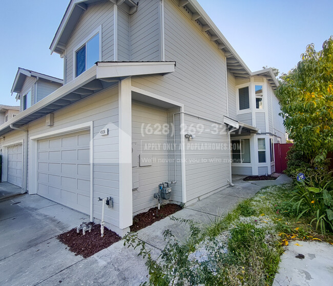 4936 Creekwood Dr in Fremont, CA - Foto de edificio - Building Photo