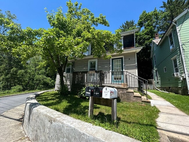 property at 412 Chestnut St