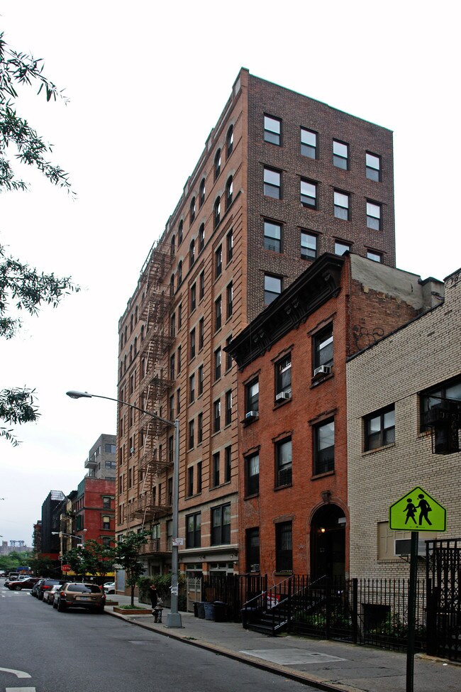 The Garfield Building in New York, NY - Foto de edificio - Building Photo