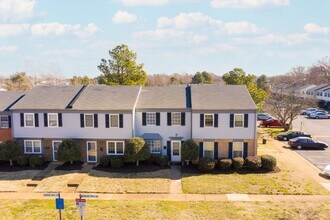 3240 Hunters Mill Ct in Richmond, VA - Building Photo - Building Photo