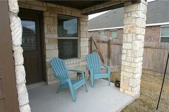 11105 Cain Harvest Dr in Austin, TX - Foto de edificio - Building Photo
