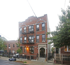 439 Montauk Ave in Brooklyn, NY - Building Photo - Building Photo