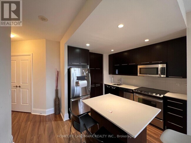 100-1100 Harrison Garden Blvd in Toronto, ON - Building Photo - Building Photo