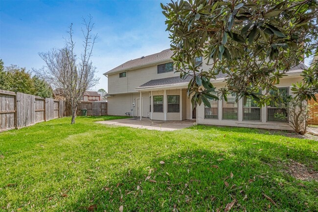 property at 2727 Raintree Dr