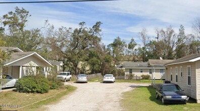 620 Loposser Ave in Gulfport, MS - Building Photo - Building Photo