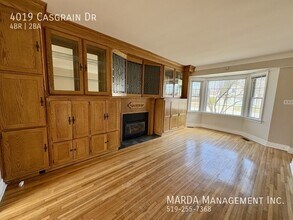 4019 Casgrain Dr in Windsor, ON - Building Photo - Building Photo