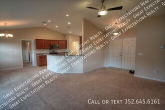 11302 SW 62nd Cir in Ocala, FL - Building Photo - Building Photo