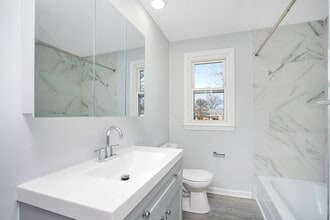 Brookview Townhomes in Westfield, MA - Building Photo - Building Photo