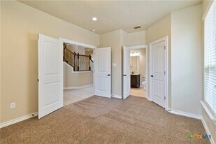 3621 Cinkapin Dr in San Marcos, TX - Building Photo