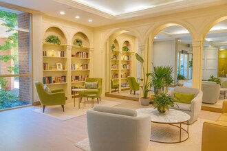 4808 Moorland Ln, Unit 801 in Bethesda, MD - Building Photo - Building Photo