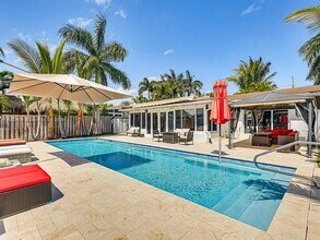 963 Nautilus Isle in Dania Beach, FL - Building Photo - Building Photo