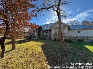 229 Twin Oaks Dr in La Vernia, TX - Building Photo - Building Photo